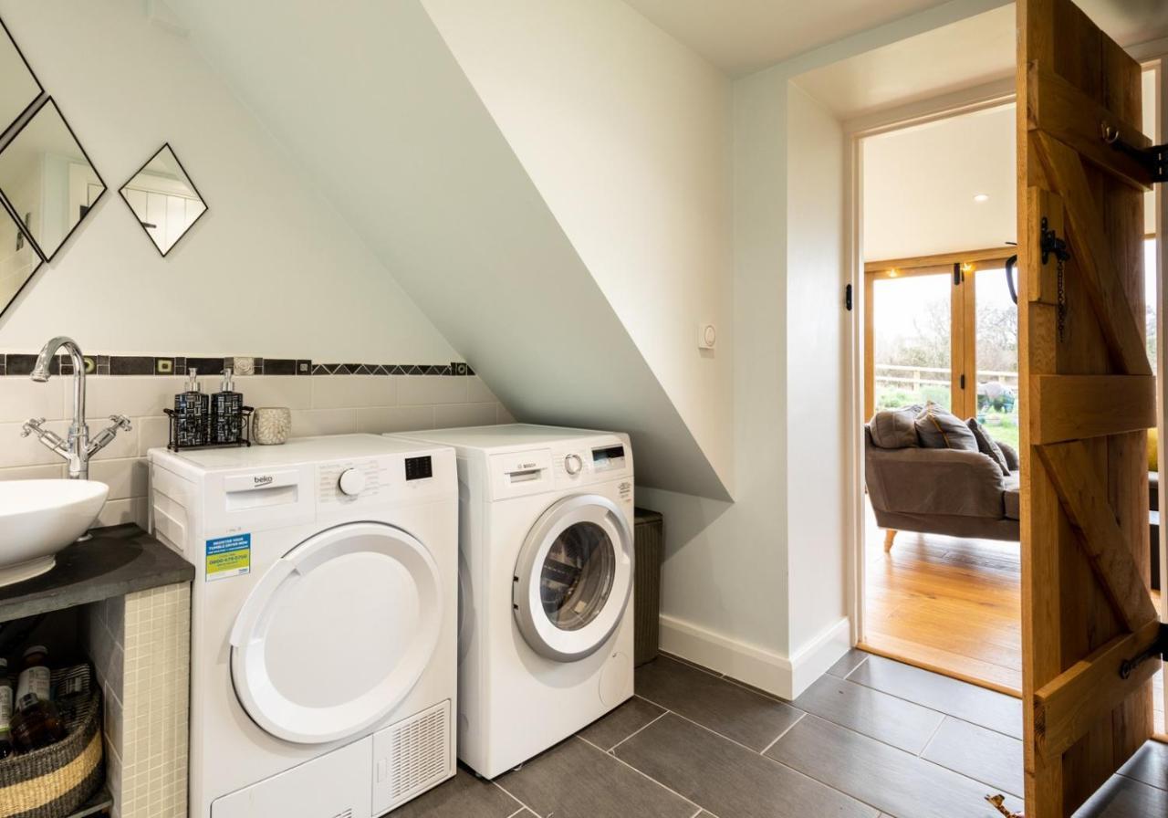 Penrhiw - A Country Cottage With Mountain Views Newport  Exteriér fotografie
