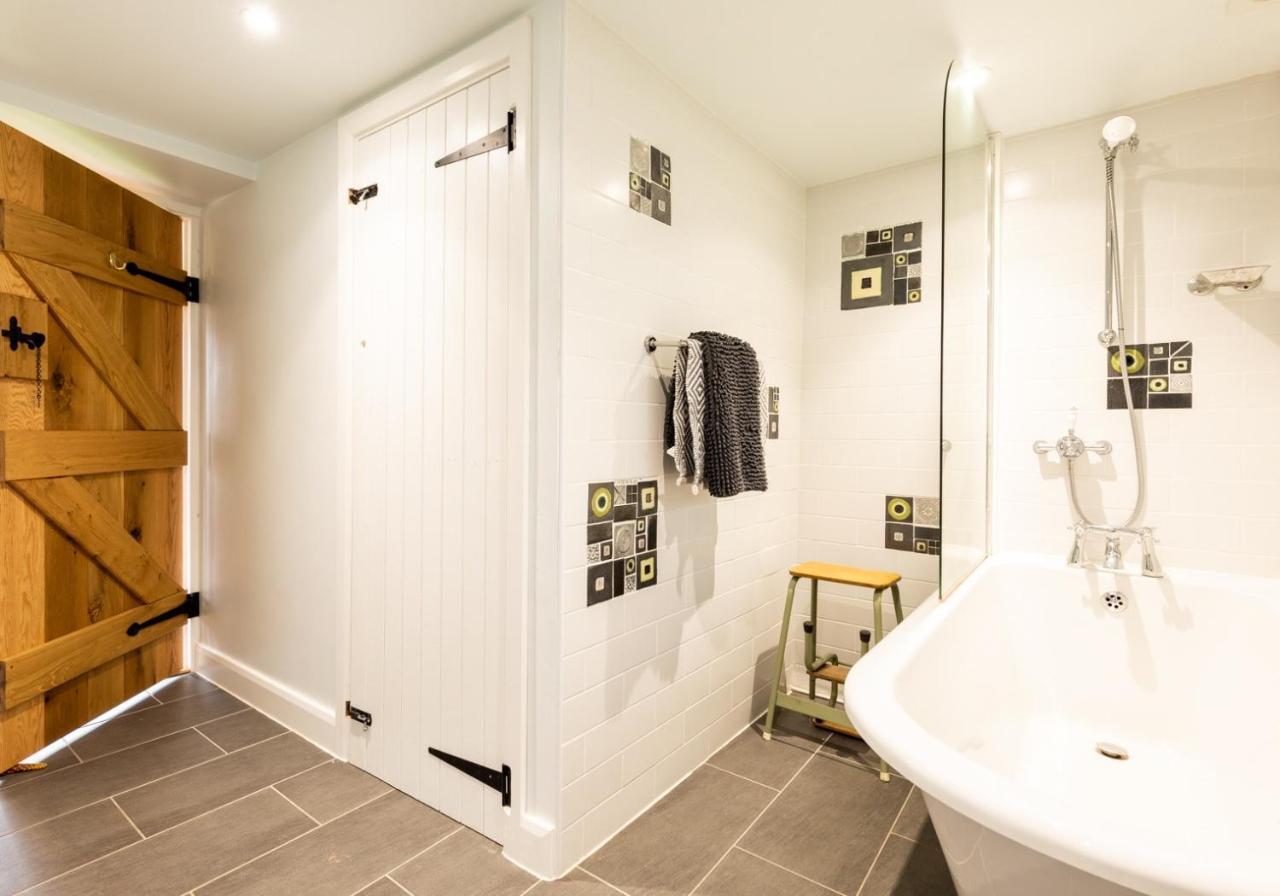 Penrhiw - A Country Cottage With Mountain Views Newport  Exteriér fotografie