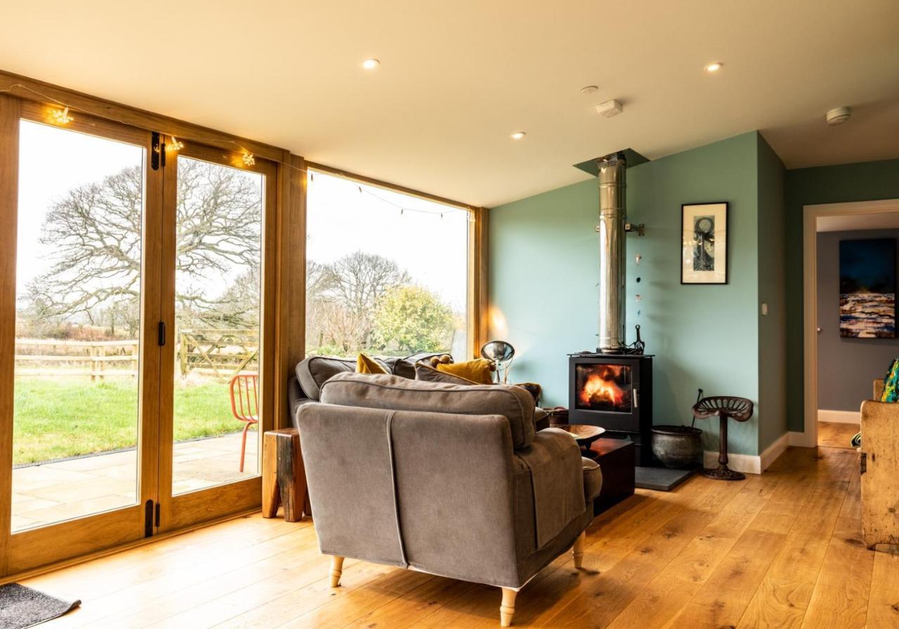 Penrhiw - A Country Cottage With Mountain Views Newport  Exteriér fotografie