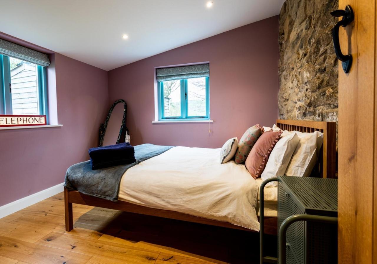 Penrhiw - A Country Cottage With Mountain Views Newport  Exteriér fotografie