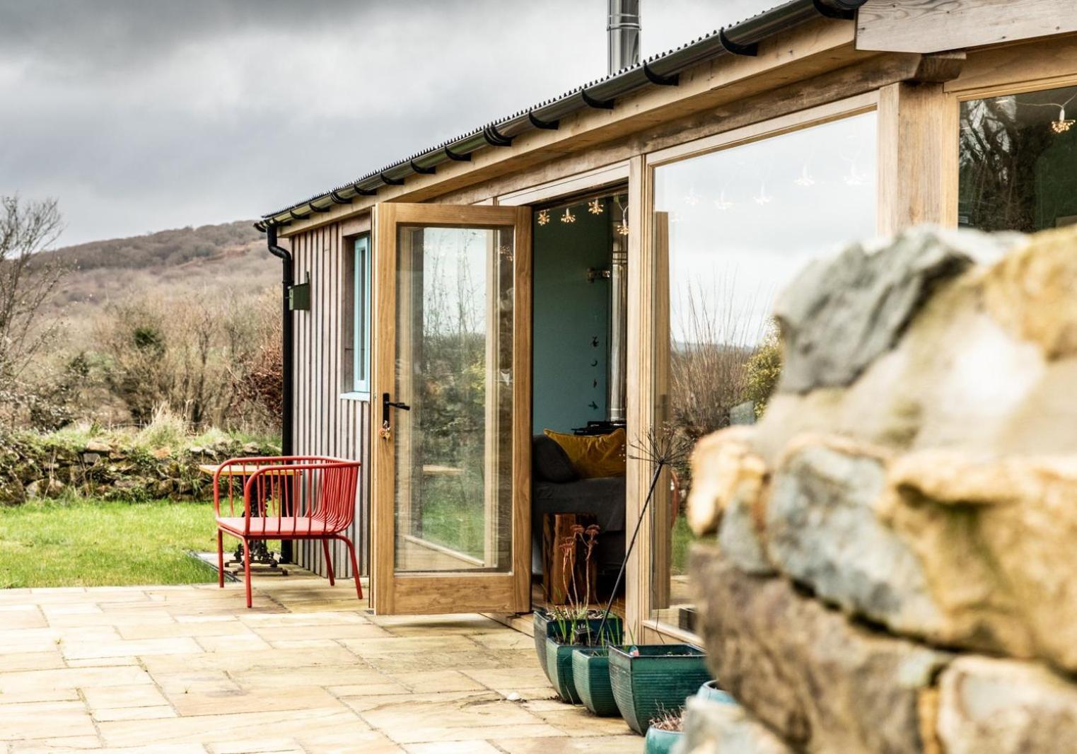 Penrhiw - A Country Cottage With Mountain Views Newport  Exteriér fotografie